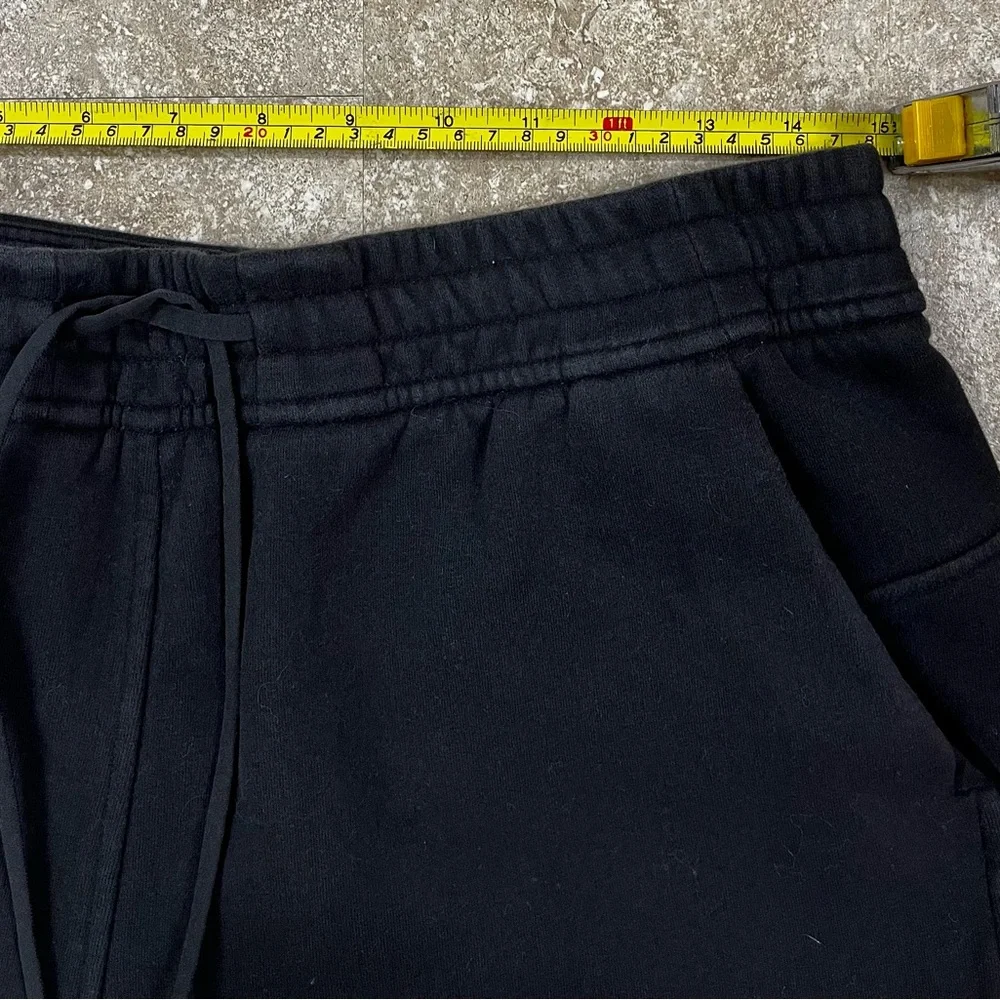 Lululemon Athletica Loungeful 7” High Rise Short - Picture 8 of 8